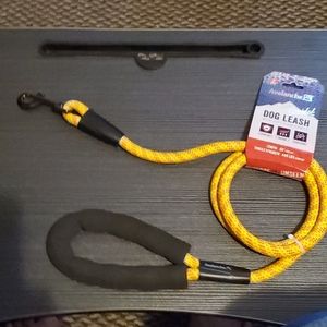 DOG LEASH